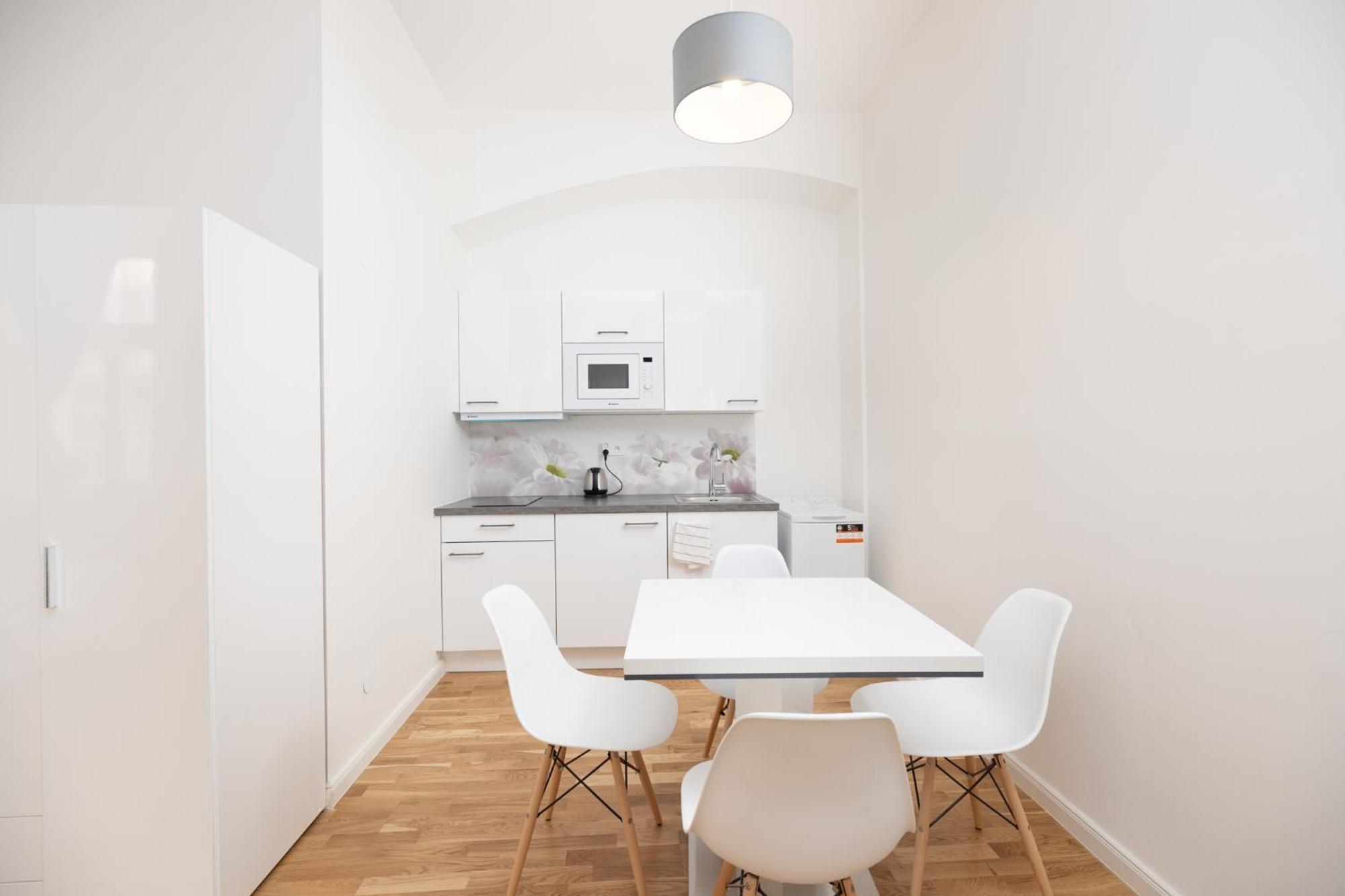 Apartment Petrska Praag Buitenkant foto