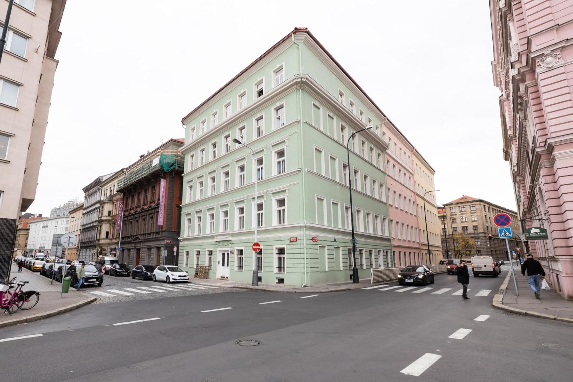 Apartment Petrska Praag Buitenkant foto